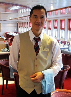 Head Waiter Jobs Head Waiter Job Requirements: