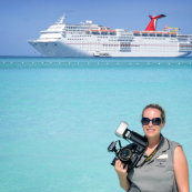 Cruise ship assistant photo manager